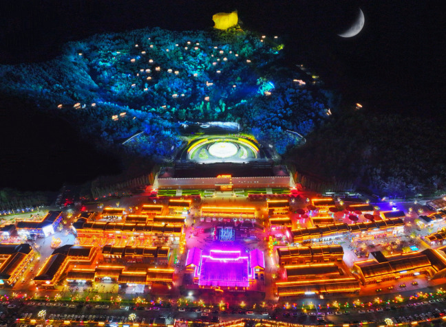 China’s “Emperor Kangxi’s Grand Ceremony” Sets New Tourism Records, Energizing Chengde’s Cultural Scene