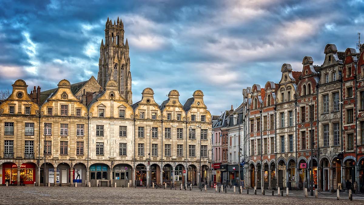 Visit Arras, France: Just 2 Hours from London, Experience Festivals, WWI History, Craft Beer, and a Beautiful Christmas Market Before the End of 2024