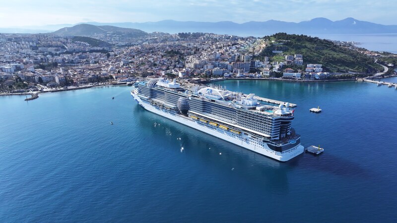 American Cruise Lines Christens American Liberty with Third Coastal Catamaran in Project Blue Series Embarks on New England Cruise