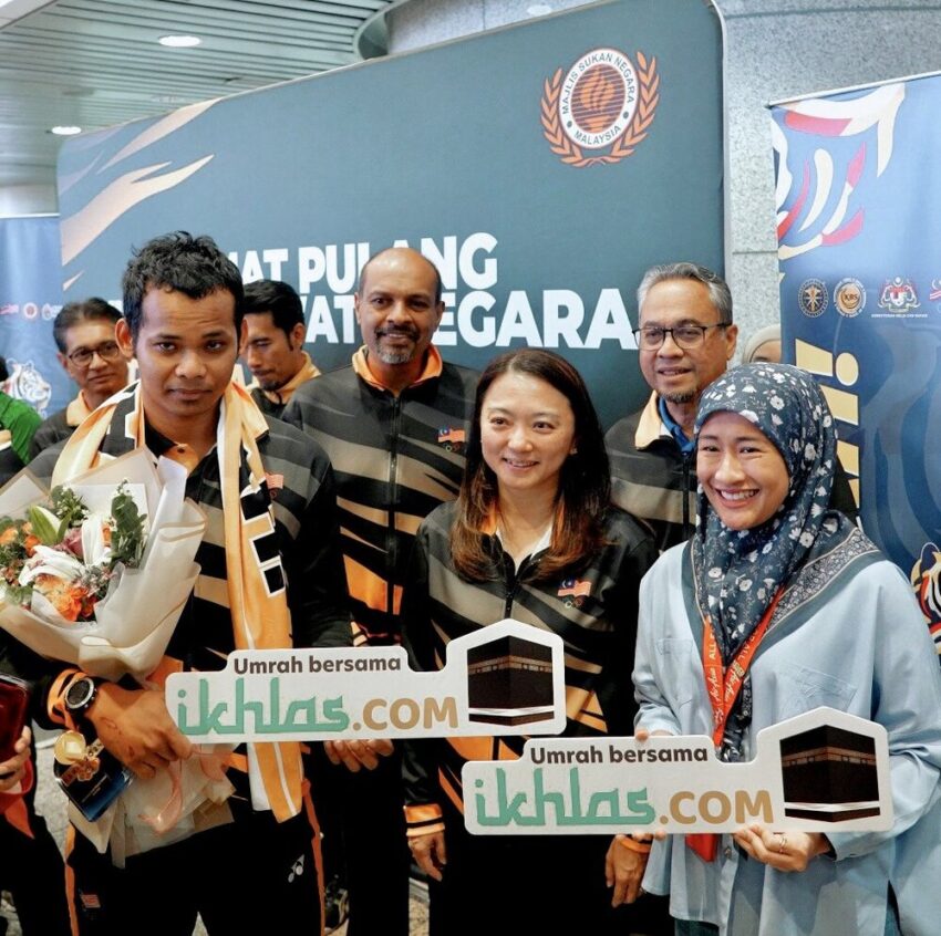 National Cyclist Shah Firdaus’s Dream Fulfilled By Ikhlas.com’s Umrah Sponsorship Surprise On Hot FM