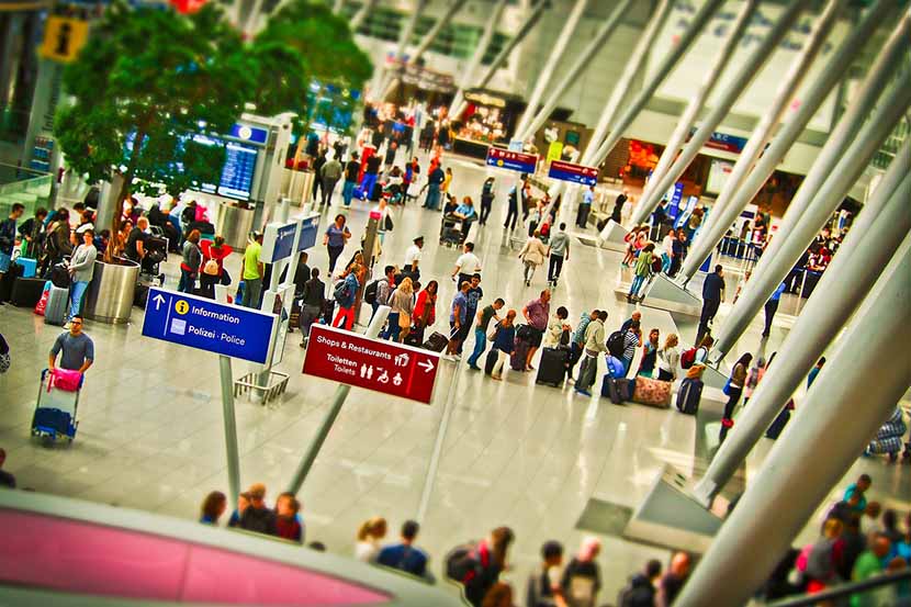 United Kingdom Tourists Face New Hand Luggage Restrictions in European Union Airports Starting September: Check Before You Travel – Travel And Tour World