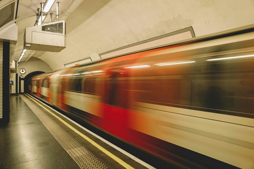 London Travel Disruption: New Euston Station Delays Impact Tourists Heading to Major UK Cities