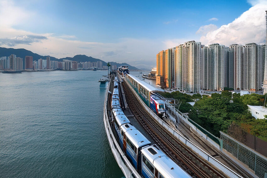 How Will the Early Closure of MTR Services Between Tung Chung and Sunny Bay in Hong Kong Impact Travelers on October 26?