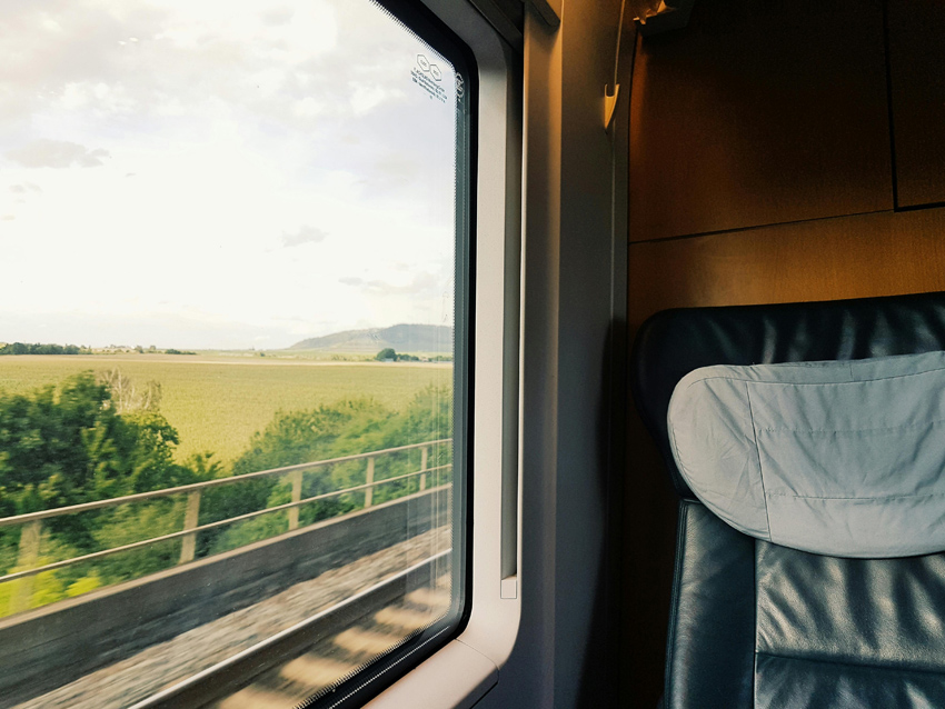 Revolutionizing Rail Travel: U.S. Unveils First Hydrogen-Powered Passenger Train