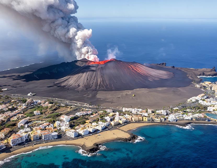 Underwater Volcano and Earthquake in Tenerife and Gran Canaria Tourist Spots Can Lead to Wider Travel Disruption