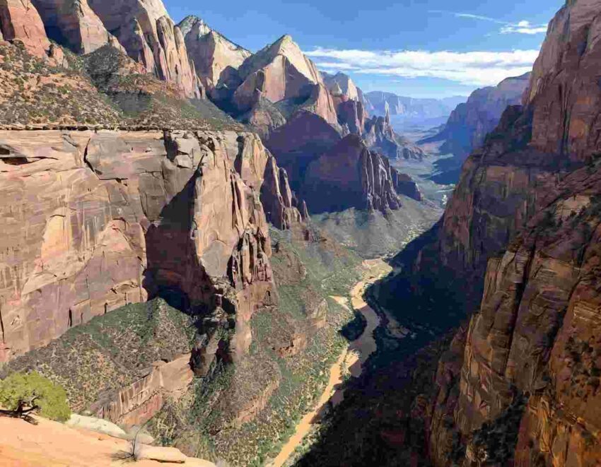 Tragic Accident in Zion National Park when a 40-Year-Old Man Falls to His Death While Canyoneering