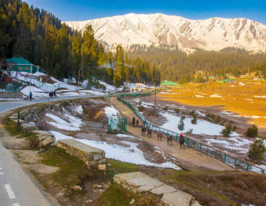 How To Begin Your Ski Travel Journey With An Unmatched Experience In Gulmarg