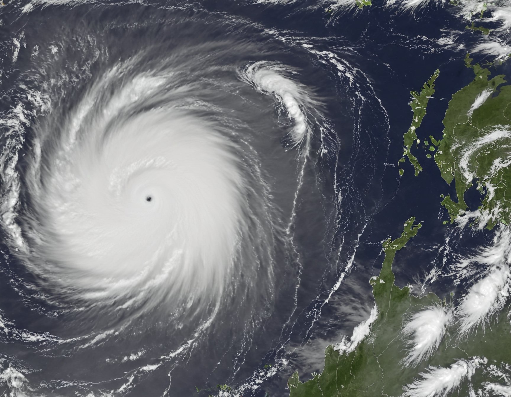 Super Typhoon Man-yi Sweeps, May Cause Widespread Travel Chaos in Philippines – Travel And Tour World