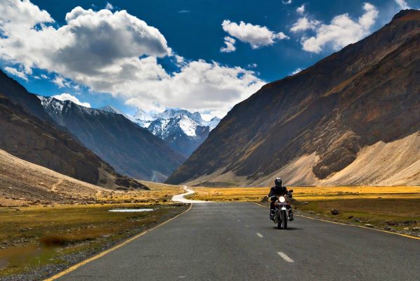 Ladakh Could November Be the Key to Boosting Your Ultimate Travel Experience—A Hidden, Budget-Friendly Paradise Where Tranquility Reigns and Crowds Fade Into the Horizon?