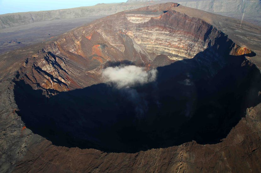 World’s Largest Active Volcano Mauna Loa and Indonesia’s Mount Lewotobi Laki-laki Eruption May Cause Travel Disruption