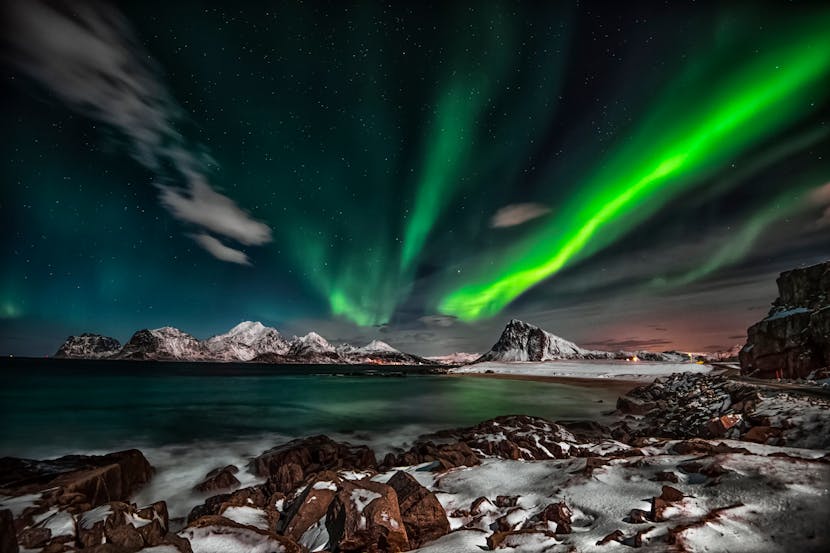 New in Nocturnal Travel: Majestic Northern Lights Could Be Visible in the UK on New Year’s Eve – Travel And Tour World