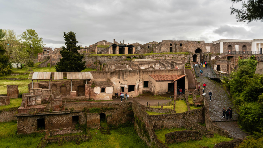 France, Italy, Germany, and Netherlands Are Overcrowded in Winter; Discover This New European City for Dark Tourism at a Relatively Cheaper Cost – Travel And Tour World