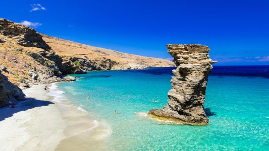 How Does Greece Maintain Its Status as a Premier Destination for European Tourists, Retaining Strong Appeal Amidst Growing Mediterranean Competition? – Travel And Tour World