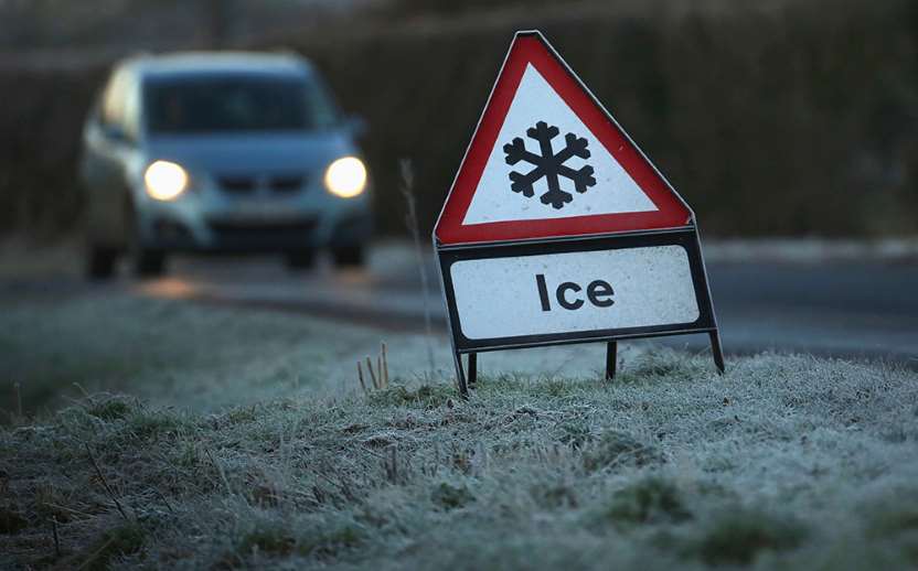 Météo France issues yellow alerts for snow and ice across 26 departments: What new updates you need to know?