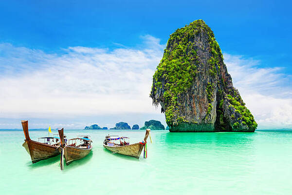 Thailand Unveils Bold New Policy to Slash Tourist Visa-Free Stays to Just One Month