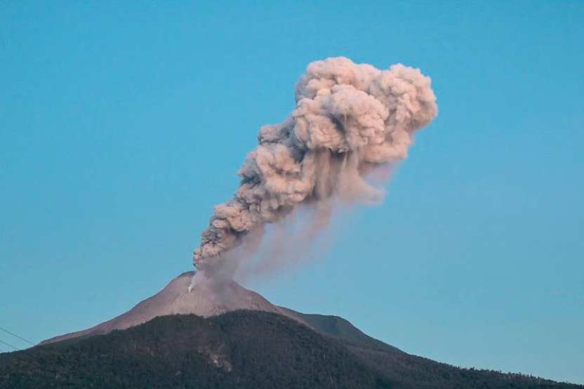 Volcanic Activity at Flores’ Lewotobi Laki-laki Reduces, Travel Vigilance Continues for Bali